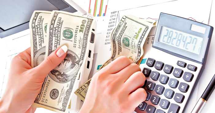 តើ​គួរ​គ្រប់គ្រង​លំហូរ​សាច់ប្រាក់​បែបណា​ដើម្បី​កុំឱ្យ​គ្រួសារ​ជួប​ហានិភ័យ?