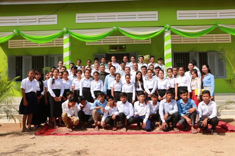 បណ្ណាល័យប្រាសាក់ទី 25 នៅសាលាអណ្ដូងសំរិតត្រូវបានដាក់សម្ពោធ