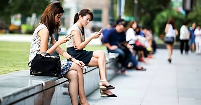 បណ្ដាញ​សង្គម​អន​ឡាញ​ធ្វើឱ្យ​មនុស្ស​ជួប​ទុក្ខ​កាន់តែ​ច្រើនឡើង