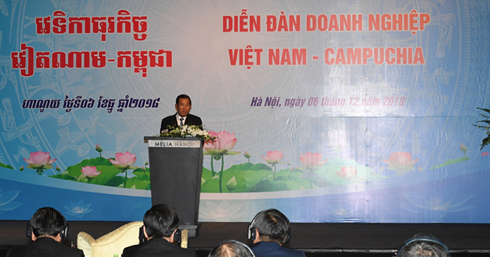 នាយករដ្ឋមន្រ្តីកម្ពុជាអំពាវនាវដល់អ្នកវិនិយោគវៀតណាមឱ្យមកមើលសក្ដានុពលវិនិយោគនៅកម្ពុជា