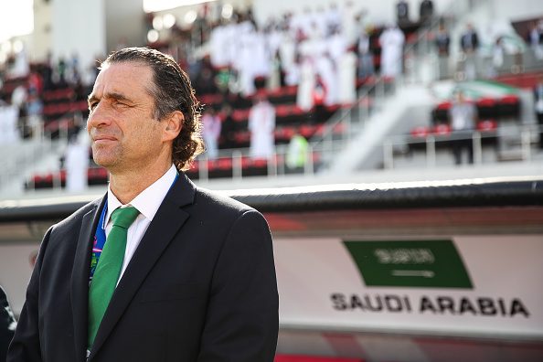 គ្រូបង្វឹកអារ៉ាប៊ីសាអ៊ូឌីត លាលែងពីតំណែង ខណៈជប៉ុន អូស្ត្រាលី និងអេមីរ៉ាត អារ៉ាប់រួម ទៅវគ្គបន្ត