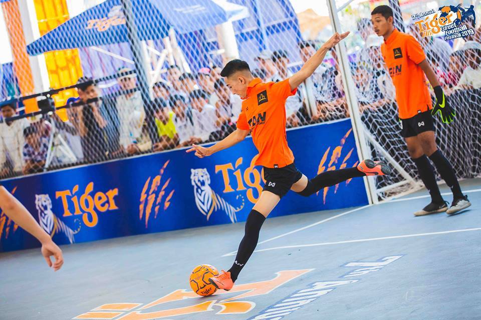 មិនគួរឲ្យជឿ៖ Tiger Street Football Festival 2019 នៅមណ្ឌលខេត្តកំពង់ចាមមានអ្នកគាំទ្រជិត១ម៉ឺននាក់
