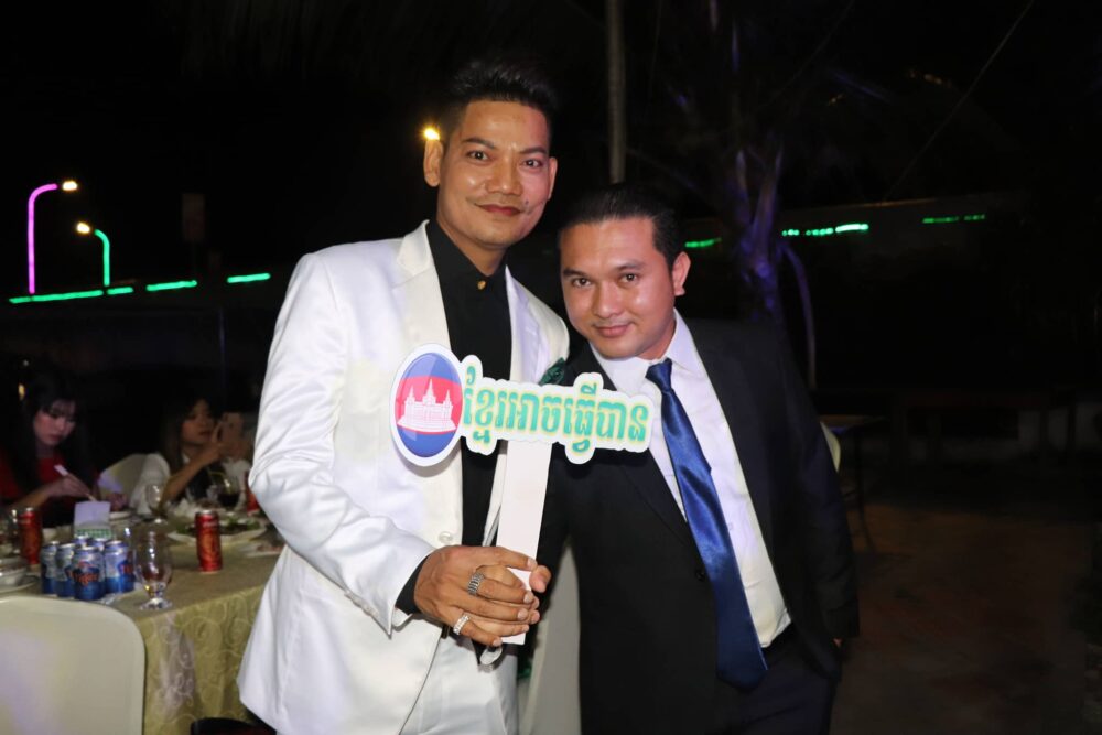 មុន​ចេញទៅ​អាមេរិក​ ​ព្រាប​ ​សុវត្ថិ​ ​ឆ្លៀត​កើប​លុយ​ពី​គម្រោង​”​ឋាន​ព្រះឥន្ទ​”​