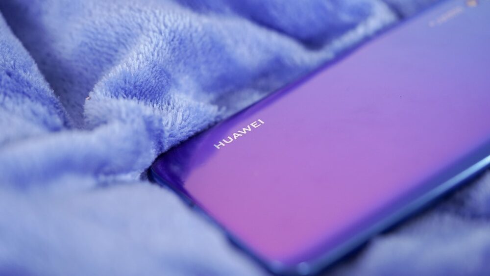 ​អីយ៉ា! Samsung ​នឹងធ្វើ​ជា​អ្នក​ផ្គត់​ផ្គង់​អេក្រង់ AMOLED ឱ្យ Huawei P30 Pro