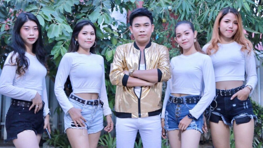 ដឹងតែកក្រើកខណ្ឌច្បារអំពៅដែលនាំតារាសិល្បៈច្រើននាក់សម្តែងសង្ក្រាន្តឆ្នាំថ្មី!