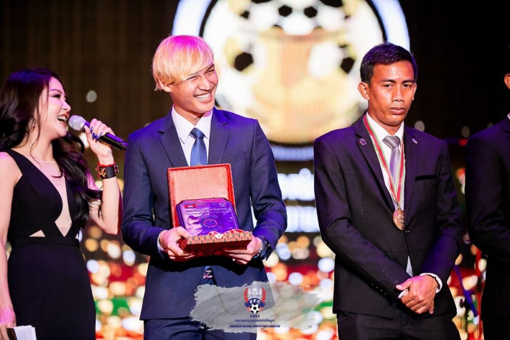 ចង់​ដឹង​ទេ​ថា​ បច្ចុប្បន្ន​ ច្រឹង​ ពលរដ្ឋ​ កំពុង​ស្ថិតនៅ​ក្លិប​ណា​?