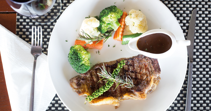 Sirloin​ Steak​ ស្តេ​កសាច់គោ​អូស្ត្រាលី​ដ៏​ឆ្ងាញ់​ពិសា​