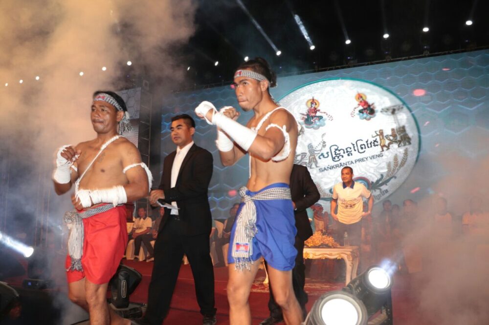 ពិតជាអស្ចារ្យ!! សង្ក្រាន្ដព្រៃវែងផ្សព្វផ្សាយក្បាច់គុនខ្មែរកក្រើកដល់បរទេស