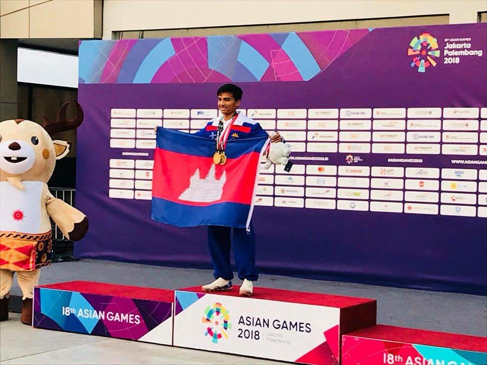 ម្ចាស់​មេដាយមាស​ ​ម៉ូតូ​ទឺក​កម្ពុជា​មា​នប្រ​វត្ត​មិនធម្មតា​ ​សរុប​មេដាយមាស​ទាំងអស់១៥​