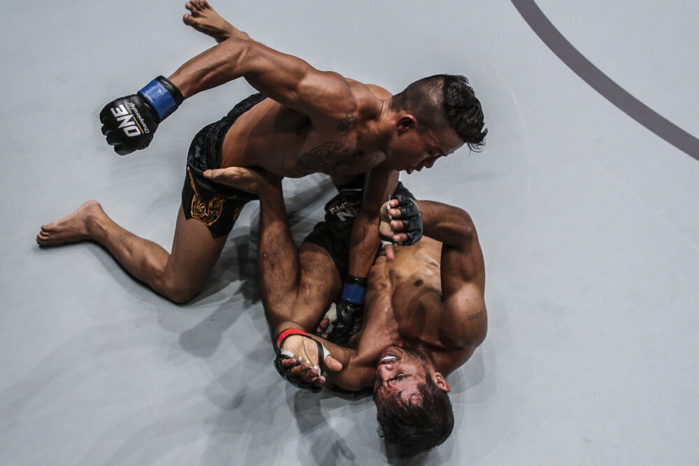 ខ្លាំង​មែន​ ​!​ ​ចាន់​ ​រតនា​ ​វាយ​ផ្តាច់​កី​ឡ​ករ​ឥណ្ឌូ​នេ​ស៊ី​ ​Rudy​ ​Agustian​ ​ត្រឹម​ទឺក​ទី2​