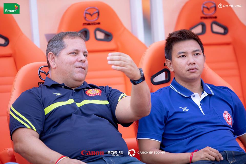 ក្តៅ​ៗ​!​ ​ភ្នំ​ពេញ​ក្រោ​ន​ ​ប្រកាស​ចែកផ្លូវ​ជាមួយ​អតីត​គ្រូបង្វឹក​ជម្រើសជាតិ​កម្ពុជា​ ​Leonardo​ ​ទាំង​តក់ក្រហល់​