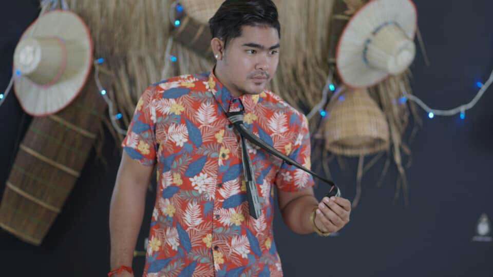 ដូច​អស់សង្ឃឹម​ ​!​!​ ​មាស​ ​មុនីរាជ​ ​លើក​ពាន​ហើយ​ ​តែ​គ្មាន​អ្នកជួយ​ជ្រោមជ្រែង​