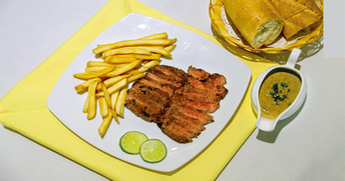 ស្តេកសាច់គោ សុស ម្រេច នំប៉័ង