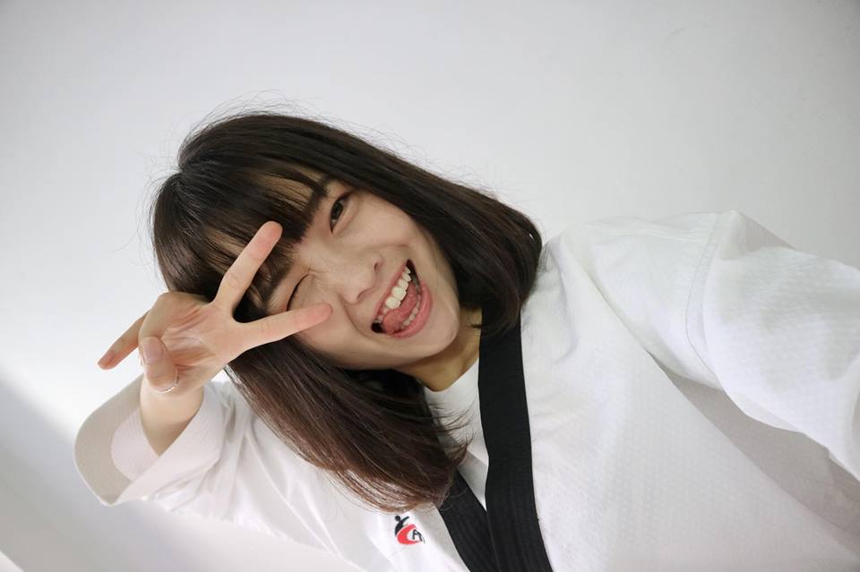 កីឡាការិនីតេក្វាន់ដូជម្រើសជាតិកម្ពុជាមួយរូបមានសម្រស់ Cute គួរឱ្យស្រឡាញ់