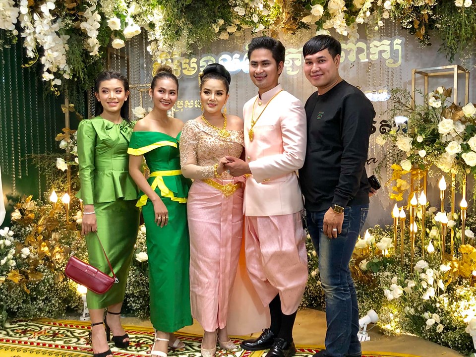 ស្ងាត់ៗ សួស វីសា ភ្ជាប់ពាក្យជាមួយ ថមមី 