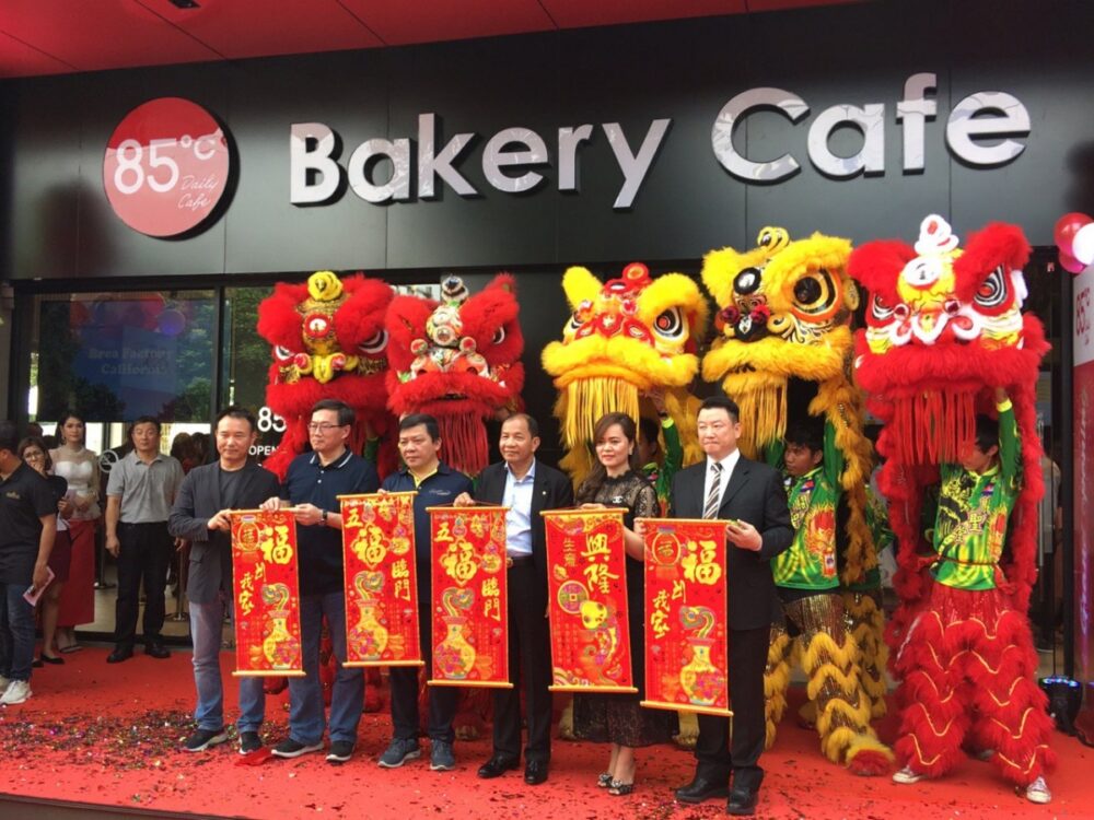 ហាងកាហ្វេល្បីនៅបរទេស «​85​°​C​ ​Bakery​ ​Café» បើកសម្ពោធនៅកម្ពុជាហើយ