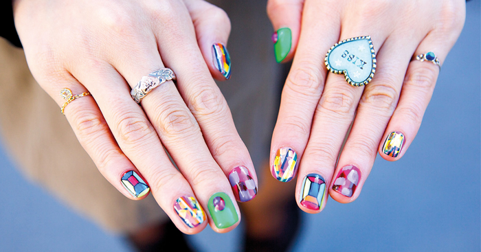 ពណ៌ក្រចកដ៏ស្រស់ស្រាយបែបធម្មជាតិសម្រាប់រំសាយអារម្មណ៍សម្រាប់រំសាយអារម្មណ៍