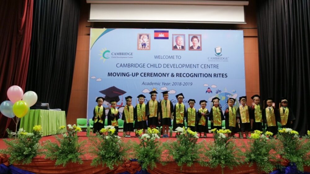 សិស្ស​មត្តេយ្យ​អន្តរជាតិ​បី​ភាសា​បាន​បញ្ចប់​ភូមិ​សិក្សា​ដោយ​ជោគជ័យ​