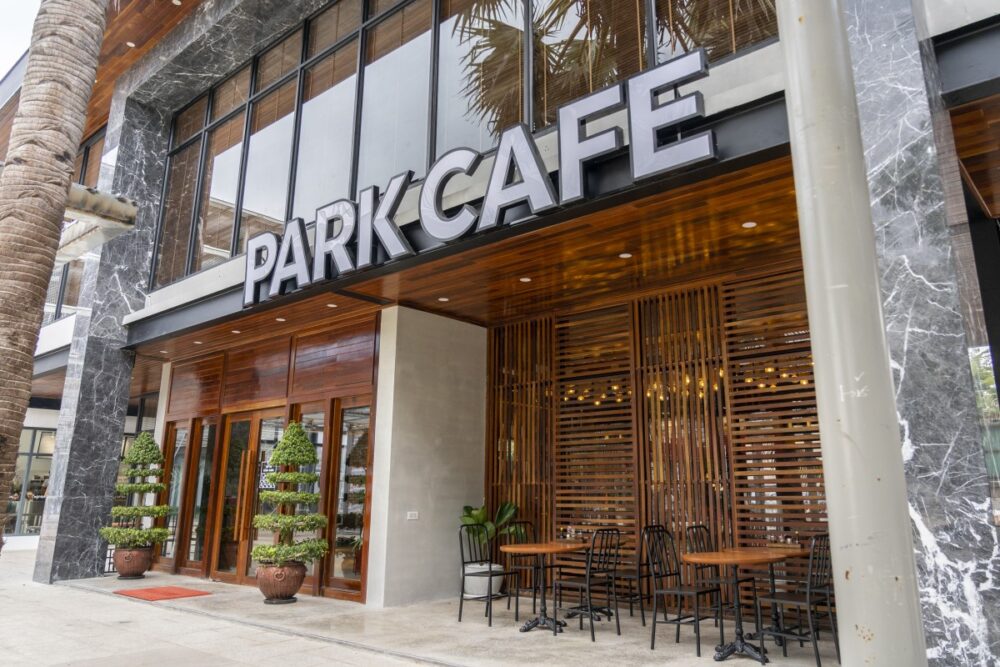 Park​ ​Café​ ​អាហារដ្ឋាន​ក្នុង​ស្រុក​ដែល​បង្ហាញ​ពីអ​ត្ត​សញ្ញាណ​ ​និង​វឌ្ឍនភាព​ខ្ពស់​សម្រាប់​ម្ហូបអាហារ​កម្ពុជា​