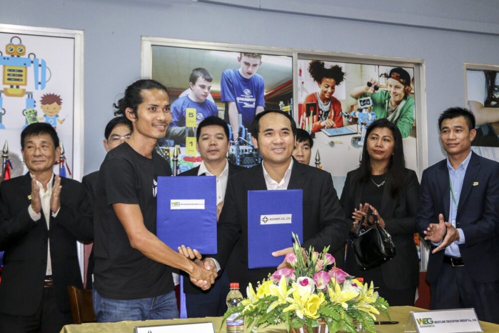 វេសឡាញ ចាប់ដៃជាមួយ KOOMPI បង្កើតក្លិបអ្នកវិទ្យាសាស្រ្តជំរុញការបង្កើតថ្មីឱ្យកាន់តែសម្បូរបែប