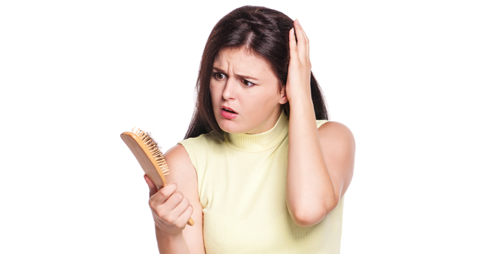 មូលហេតុ​បណ្តាល​ឱ្យ​ស្ត្រី​ជ្រុះសក់​បាត់បង់​សម្រស់​