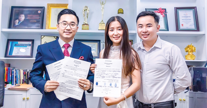 ក្រុមហ៊ុន​ Luxury​ Smile​ Beauty​ Group​ (Cambodia​) ផ្តល់​សិទ្ធិ​ដល់​ក្រុមហ៊ុន​ក្នុង​ស្រុក​នាំចូល​ផលិតផល​រក្សា​សម្រស់​ដើម្បី​បង្កើន​សក្តា​នុ​ពល​កាន់តែ​ខ្លាំង​ក្នុង​ទីផ្សារ​កម្ពុជា​