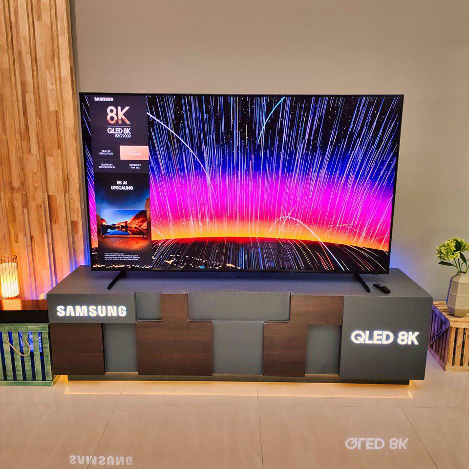 សូម​រីករាយ​នឹង​បទពិសោធន៍​វឌ្ឍនភាព​ដ៏​មហស្ចារ្យ​នៃ​ពិភព​ល្អឥតខ្ចោះ​ ​ពី​កំពូល​ទូរទស្សន៍​ ​SAMSUNG​ ​QLED​ ​8K​ ​ដ៏​វៃឆ្លាត​បំផុត​ក្នុង​លោក​!​!​