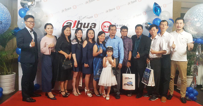 ក្រុមហ៊ុនបច្ចេកវិទ្យា DAHUA និងក្រុមហ៊ុន គីម ហេង សិនធ័រ ប្រកាសជាផ្លូវការបើកកិច្ចប្រតិបត្តិការជាដៃគូ