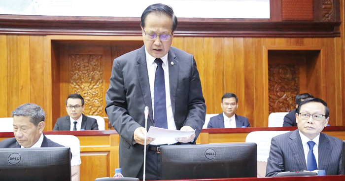 ច្បាប់​ធ្វើ​ពាណិជ្ជកម្ម​តាម​អុីន​ធើ​ណិ​ត ត្រូវ​បាន​សភា​អនុម័ត​