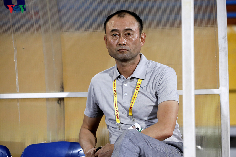 លោក​ ​Lee​ ​ទទូច​ឱ្យ​ក្លិប​ប្រគល់​ ​Nguyeng​ ​Con​ ​Phuong​ ​មកវិញ​