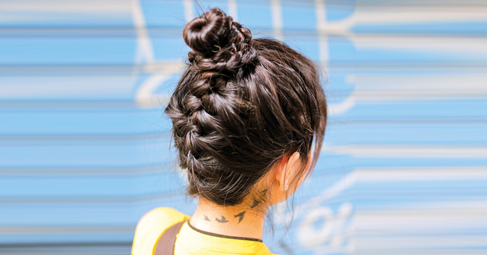 ម៉ូដ​សក់​សាមញ្ញ​ៗស្អា​តៗ​ សម្រាប់​ដំណើរ​កម្សាន្ត​រីករាយ​