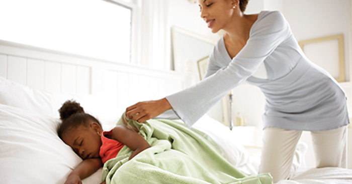 វិធី​ដាស់​កូន​ឱ្យ​ភ្ញាក់​ពី​គេង​ ដែល​អាណាព្យាបាល​សម័យថ្មី​មិន​គួរ​ធ្វើ​ និង​គួរ​ធ្វើ​…