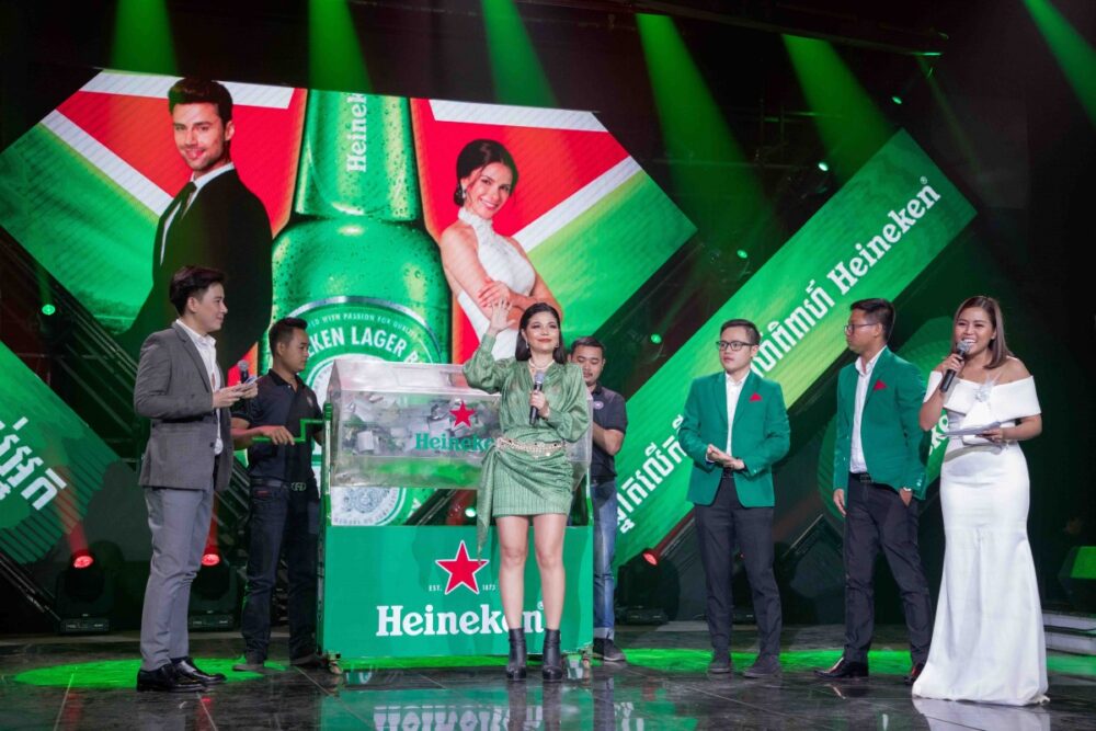 Heineken® រកឃើញគូស្វាមីភរិយាថ្មី ដែលបានឈ្នះដំណើរកម្សាន្តទៅ ហូលីវូត ក្រុងឡូសអាន់ជ័រលេស សហរដ្ឋអាមេរិក ក្នុងកម្មវិធីអាពាហ៍ពិពាហ៍ឆ្នាំ ២០១៨-២០១៩