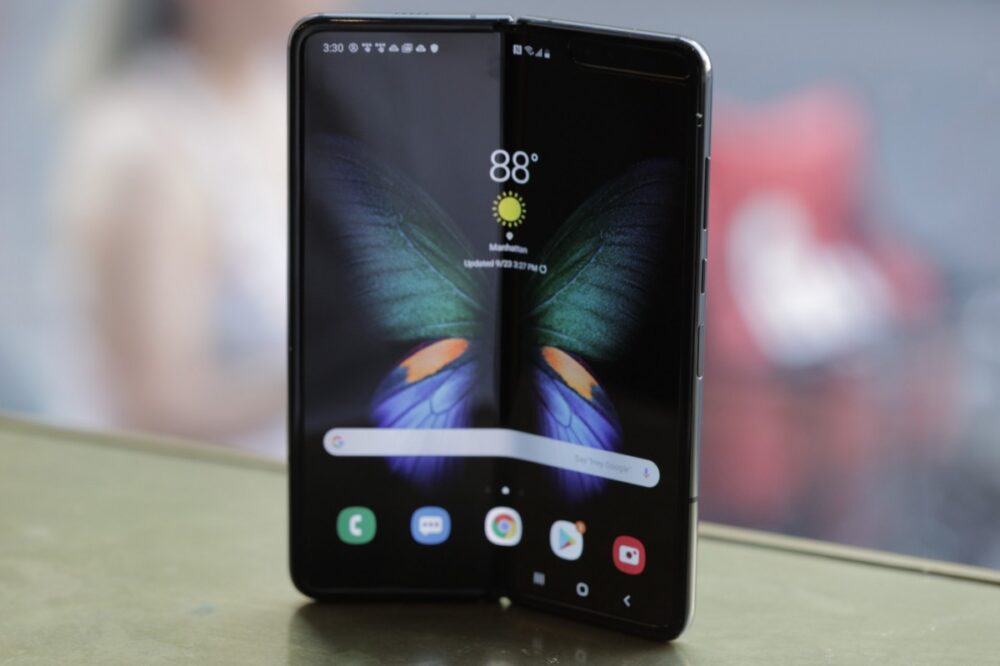 មិនធម្មតាទេ! Galaxy Fold របស់ Samsung លក់បានដល់ 1លានគ្រឿងហើយ