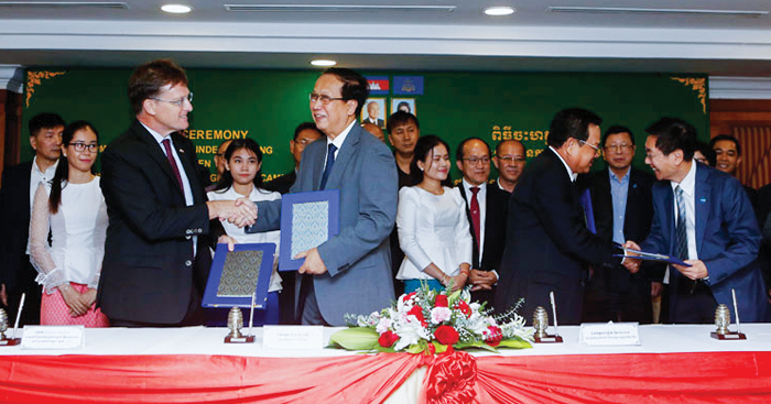 រាជរដ្ឋាភិបាល​បន្ត​ការអនុវត្ត​កម្មវិធី​ “គម្រោង​រោងចក្រ​កាន់តែ​ប្រសើរ​នៅ​កម្ពុជា​”