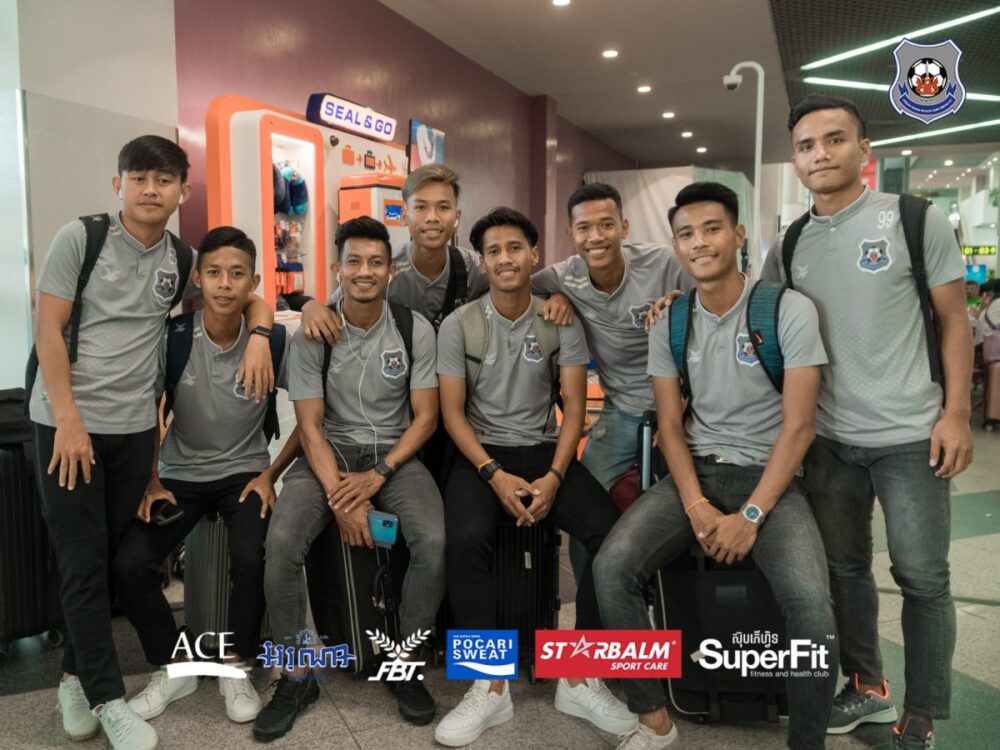 ល្ងាច​នេះ​ ​ព្រះ​ខ័ន​រាជ​ស្វាយរៀង​ ​ត្រូវ​ជួប​ជាមួយនឹង​អតីត​ក្លិប​របស់​ ​ធារី​ ​ចន្ថា​ប៊ី​ន​