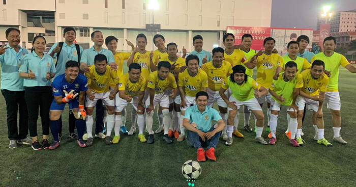 នៅតែខ្លាំង!! ក្រុមបាល់ទាត់វ័យចំណាស់មហាហង្សនៅតែដណ្ដើមបានលេខ៣ លទ្ធផល 7-3