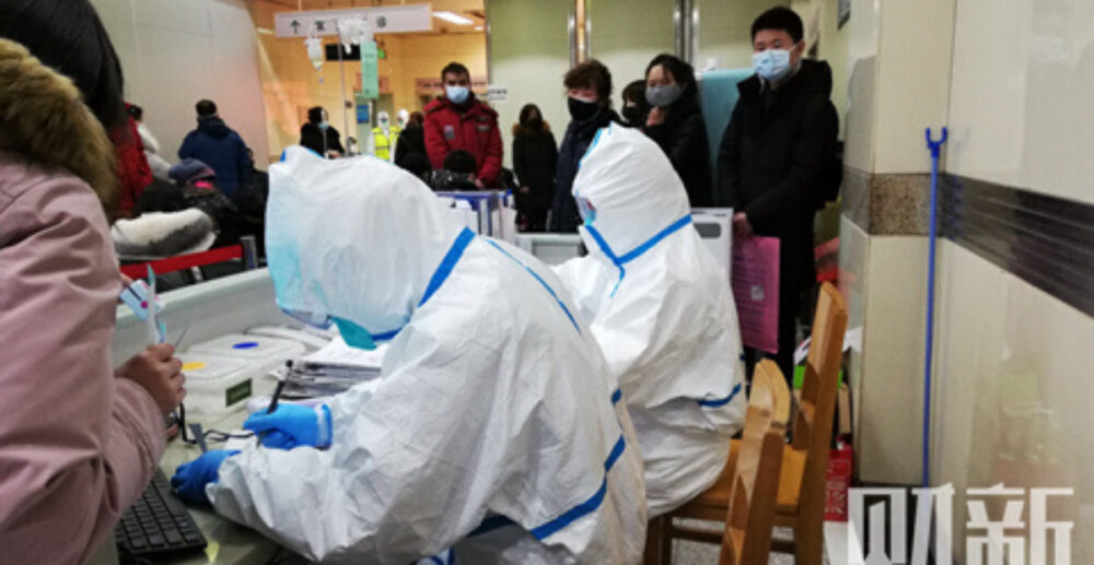 ក្រុមគ្រូពេទ្យនៅ Wuhan រងសម្ពាធដល់កម្រិតកំពូល សូម្បីតែអាហារ ក៏គេមិនលក់ឱ្យ…