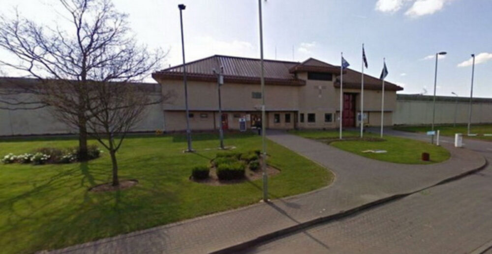 វីវរហើយថៃ!! អ្នកទោសអង់គ្លេសដែលបញ្ជូនពីពន្ធនាគារប្រទេសថៃ ដួលសន្លប់ សង្ស័យឆ្លងវីរុសកូរ៉ូណា…