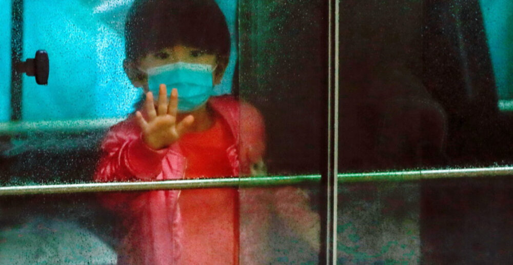 ភ័យខ្លាចមេរោគរាលដាល!! “ហុងកុង” ប្រកាសបិទសាលារៀនរហូតដល់ពាក់កណ្ដាលខែមីនា