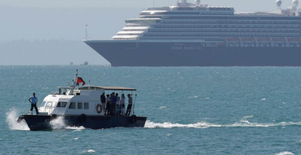 ករណី​ម៉ាឡេស៊ីរក​ឃើញ​អ្នក​ផ្ទុក​មេរោគ​កូរ៉ូណា​ដែល​ធ្វើ​ដំណើរ​ពី​កម្ពុជា​ ក្រសួង​សុខាភិបាល​ស្នើ​ឱ្យ​ម៉ាឡេស៊ី​ពិនិត្យ​ឱ្យ​បាន​សុក្រឹត​ឡើង​វិញ