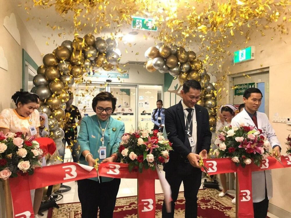 ពិធីសម្ពោធសាលកុមារជាផ្លូវការ សម្រាប់សេវាកម្មព្យាបាល និងថែរក្សាសុខភាពស្រ្តី និងកុមារ តាមស្តង់ដារអន្តរជាតិ