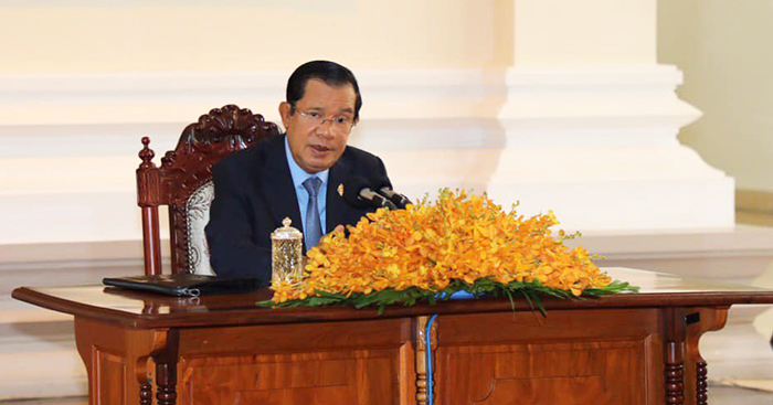 សម្តេចតេជោ៖ អ្នកណា Live លក់ថ្នាំ និងឧបករណ៍សម្រាប់ធ្វើតេស្តវីរុសកូវីដ19 សូមសមត្ថកិច្ច ទៅតាមចាប់ដល់ផ្ទះ