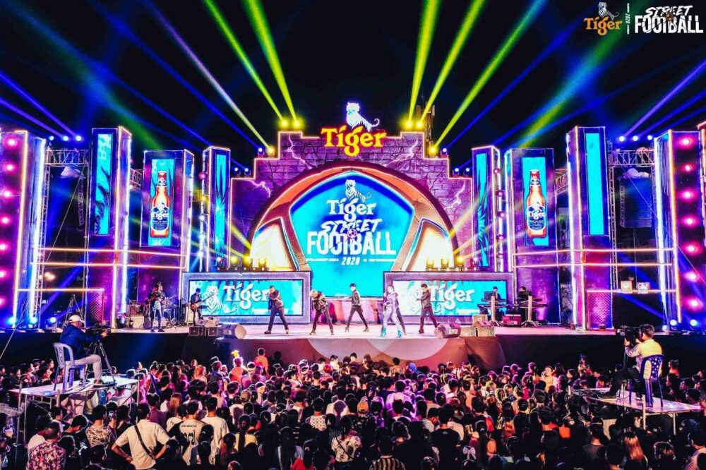 ការប្រគំតន្ត្រីយក្សរបស់ថៃហ្គ័រ Tiger Street Football 2020 ធ្វើឲ្យកក្រើកក្រុងតាខ្មៅ