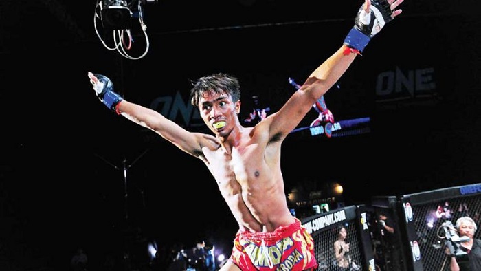 ឃុន ឌីម៉ា បរិច្ចាគប្រាក់ខែជាមន្ត្រីរបស់ខ្លួន ចូលរួមប្រឆាំងនឹងកូវីដ-19