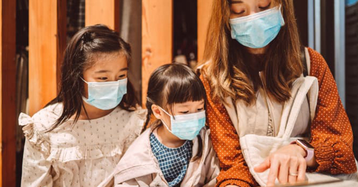 អាណាព្យាបាលគួរចែករំលែកក្តីស្រឡាញ់ និងក្តីមេត្តាដល់កូនដើម្បីសម្រួលភាពតានតឹងដែលគ្រប់គ្នាត្រូវទប់ស្កាត់ Covid-19