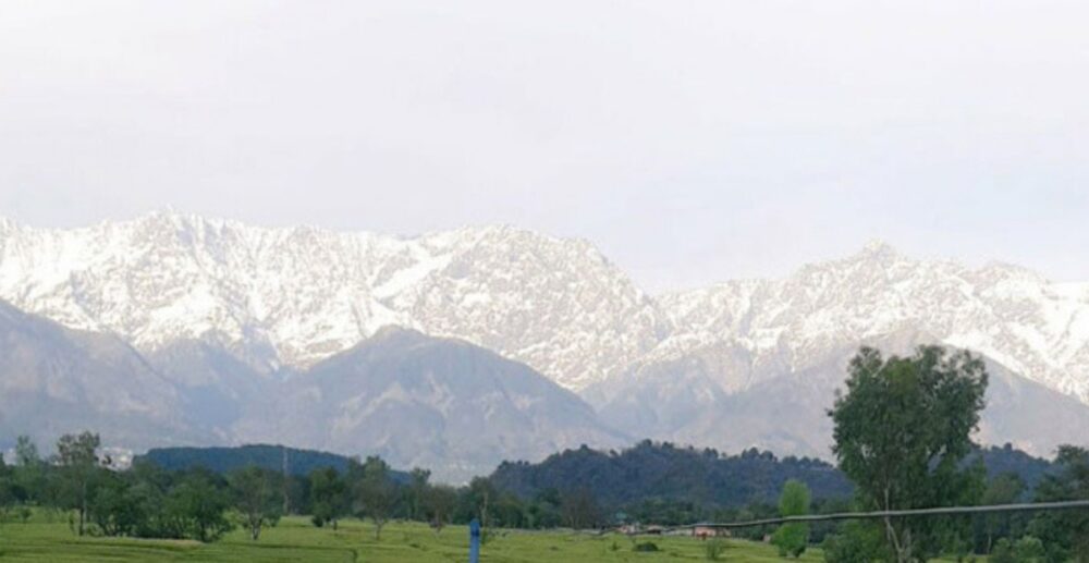 COVID-19 បានជួយឱ្យ​អ្នក​ស្រុក​ឥណ្ឌា​មើល​ឃើញ​ភ្នំ​ហ៊ីម៉ាឡាយ៉ា​បាន​ច្បាស់​ជា​លើក​ដំបូង​ ក្នុង​អំឡុង​30​ឆ្នាំ​មក​នេះ​