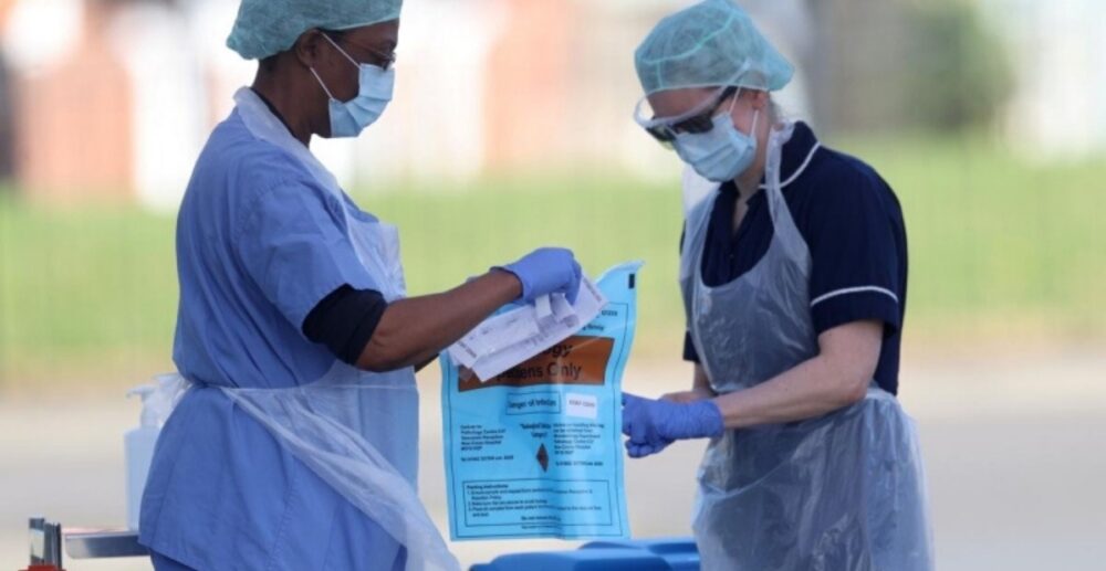 អង់គ្លេស​៖ បុគ្គលិក​សុខាភិបាល​រាប់​ពាន់​នាក់់បាន​ឆ្លង​COVID-19