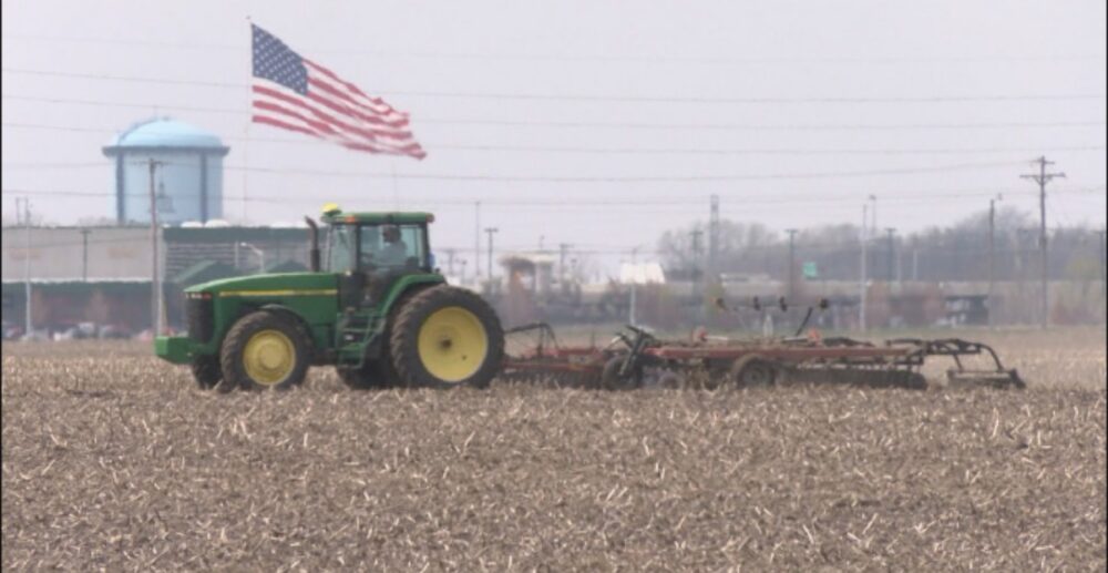 លោក Trump ​ប្រកាស​​ជួយ​កសិករ 19​ពាន់​លាន​ដុល្លារ​ ព្រោះ​តែ​វិបត្តិ​សុខ​ភាព​COVID-19