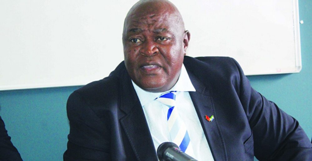 រដ្ឋមន្ត្រី​​ត្រូវ​បាន​ចាប់​ខ្លួន​ព្រោះ​តែ​គេច​ពី​បម្រាម​គោចរ​ លួច​ទៅ​ទិញ​ស្រា​ផឹក